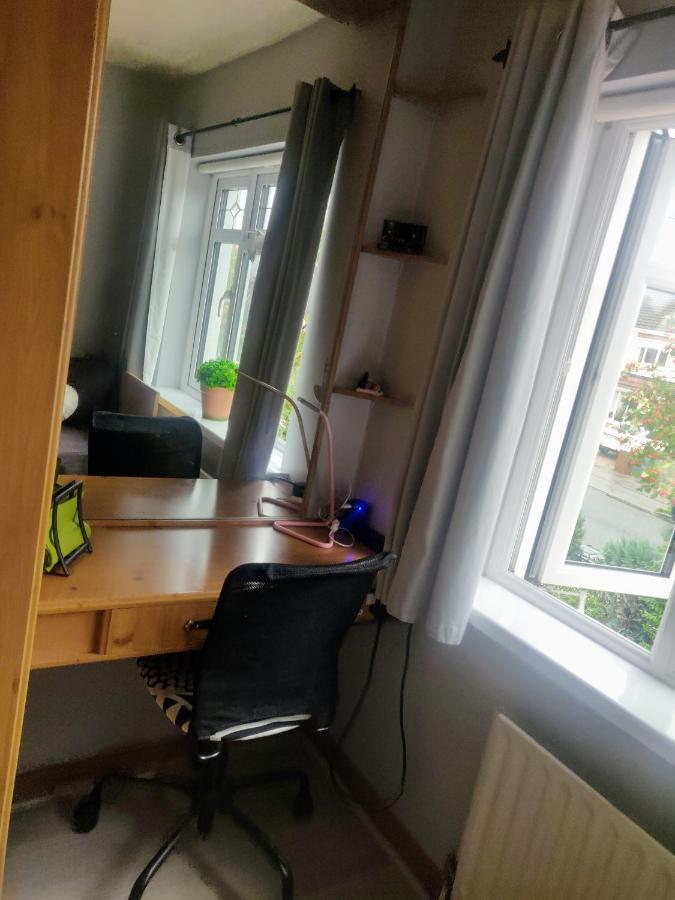 Private Room In Dublin Exterior photo